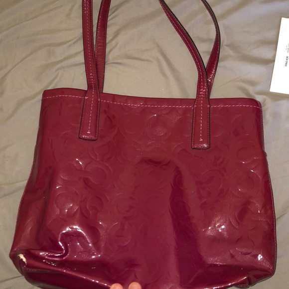 Coach Berry Tote - Picture 2 of 9